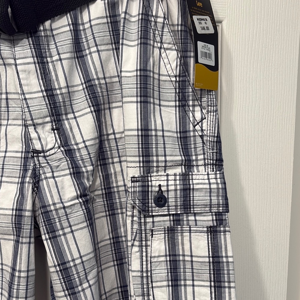 NWT Lee Mens Navy and White Plaid Cargo Shorts - Picture 5 of 6